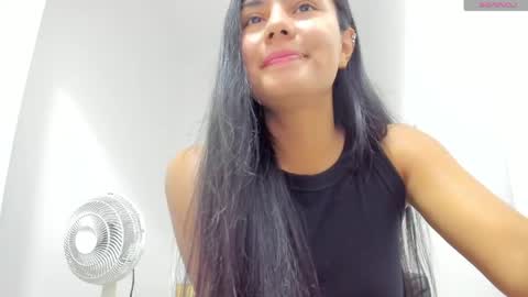 Snapshot of atilana_diaz chatting on 05/01/26, 05:06 Atilana Diaz online show from 05/01/26, 05:06
