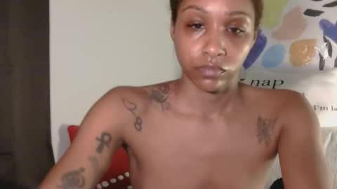 Snapshot of atirahcali chatting on 12/21/25, 01:40 AtirahCali online show from 12/21/25, 01:40