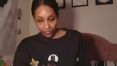 Snapshot of atirahcali chatting on 01/13/26, 01:49 AtirahCali online show from 01/13/26, 01:49