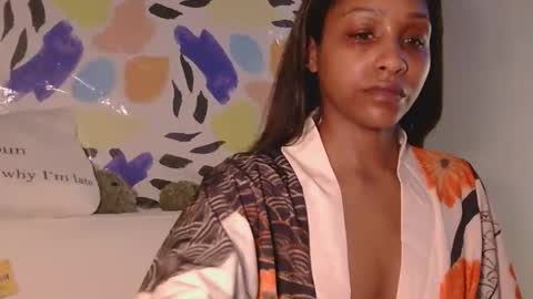 Snapshot of atirahcali chatting on 04/12/26, 12:43 AtirahCali online show from 04/12/26, 12:43