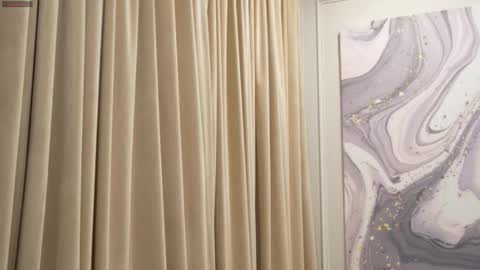 Snapshot of atlantis_is_calling_sos chatting on 09/24/25, 08:01 Tony online show from 09/24/25, 08:01