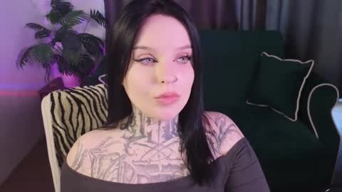 online every day between 10am-23pm online show from 02/24/26, 09:07