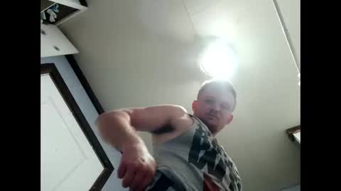 Snapshot of atowndownyourthroat chatting on 11/08/25, 06:07 AustinLawson online show from 11/08/25, 06:07