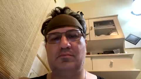 Snapshot of atozzzz chatting on 10/12/25, 01:26 atozzzz online show from 10/12/25, 01:26