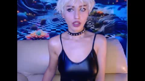 Snapshot of aubrey_rock chatting on 12/05/24, 11:07 Aubrey online show from 12/05/24, 11:07