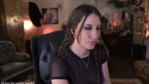 Snapshot of audrey_ chatting on 02/21/25, 06:40 Audrey online show from 02/21/25, 06:40