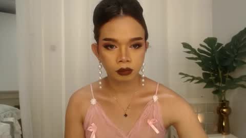 Snapshot of audreybitch22 chatting on 10/21/25, 03:35 Audrey online show from 10/21/25, 03:35