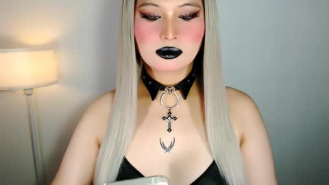 Snapshot of audreyholloway chatting on 03/27/26, 08:26 Audrey online show from 03/27/26, 08:26