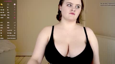 Audrey Jacq online show from 12/02/25, 04:46