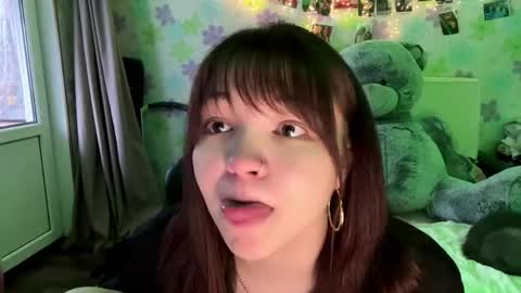 Snapshot of augustabareford chatting on 04/23/26, 01:24 Mary online show from 04/23/26, 01:24