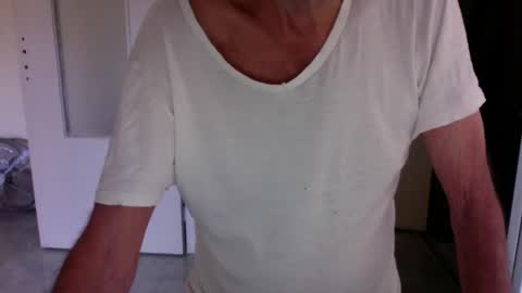 Snapshot of auguste688483 chatting on 01/07/26, 09:56 auguste688483 online show from 01/07/26, 09:56