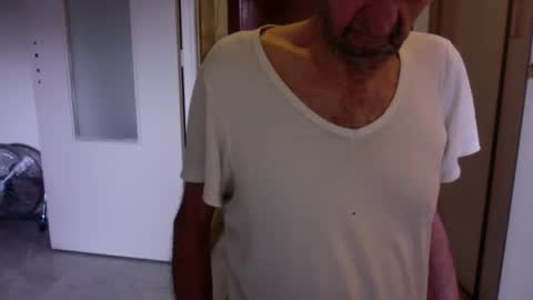 Snapshot of auguste688483 chatting on 02/03/26, 09:36 auguste688483 online show from 02/03/26, 09:36