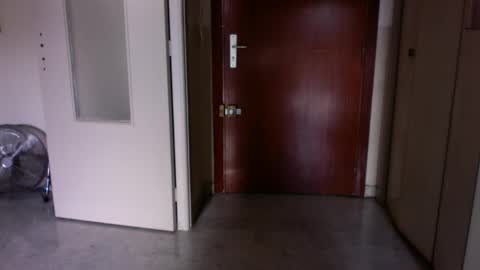 Snapshot of auguste688483 chatting on 02/24/26, 09:18 auguste688483 online show from 02/24/26, 09:18