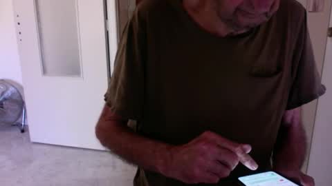 Snapshot of auguste688483 chatting on 05/20/26, 08:20 auguste688483 online show from 05/20/26, 08:20