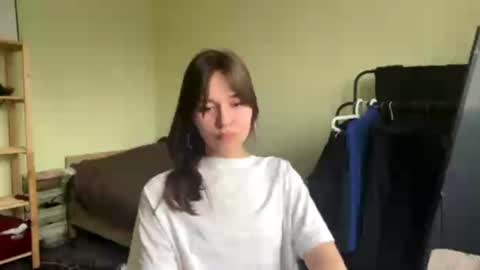 Mari online show from 04/07/26, 01:33