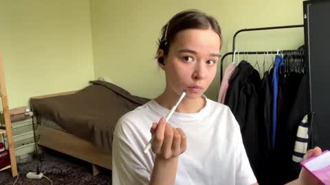 Mari online show from 04/13/26, 10:32