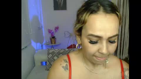 Snapshot of aunty_milf chatting on 06/16/26, 07:49 aunty_milf online show from 06/16/26, 07:49
