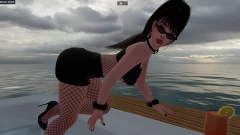 Snapshot of aura_bloom chatting on 06/10/26, 10:30 Aura online show from 06/10/26, 10:30
