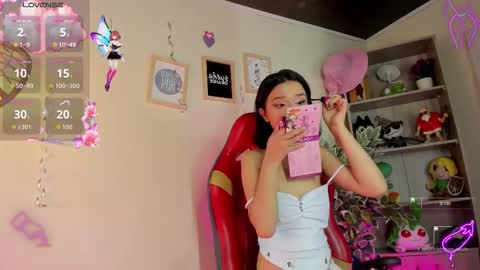 aura_rouss online show from 09/26/25, 04:22