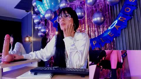 Aura online show from 03/08/25, 12:30