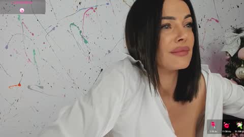 Sonia online show from 12/17/25, 02:34