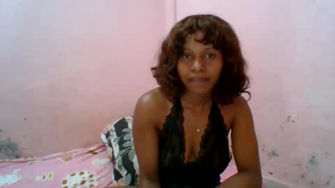 Snapshot of aurelia107 chatting on 07/05/26, 04:19 aurelia107 online show from 07/05/26, 04:19