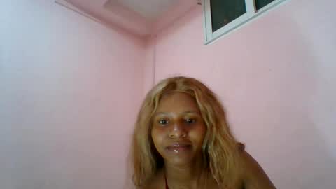 Snapshot of aurelia107 chatting on 07/15/26, 05:23 aurelia107 online show from 07/15/26, 05:23