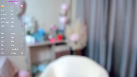 Liana online show from 02/15/26, 07:51