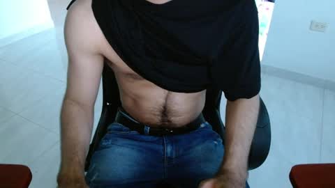 Snapshot of aureliv1 chatting on 04/09/26, 10:59 Aureliano online show from 04/09/26, 10:59