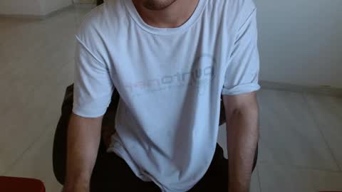 Snapshot of aureliv1 chatting on 04/13/26, 10:15 Aureliano online show from 04/13/26, 10:15