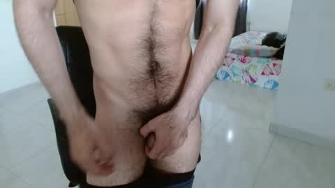 Snapshot of aureliv1 chatting on 04/19/26, 09:28 Aureliano online show from 04/19/26, 09:28