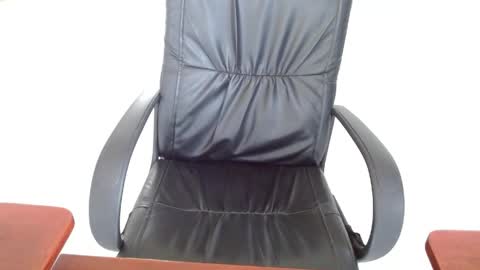 Snapshot of aureliv1 chatting on 04/21/26, 09:39 Aureliano online show from 04/21/26, 09:39