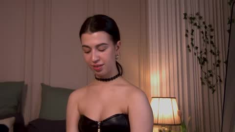 aurora_404 online show from 05/11/26, 02:45