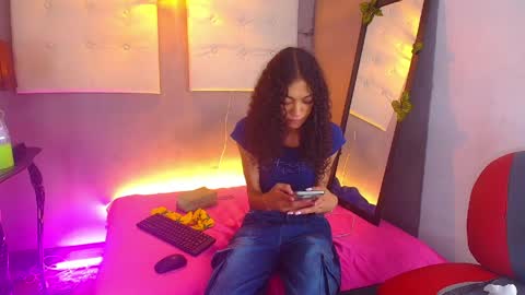 Snapshot of aurora_ath chatting on 05/11/26, 10:40 Aurora ath online show from 05/11/26, 10:40