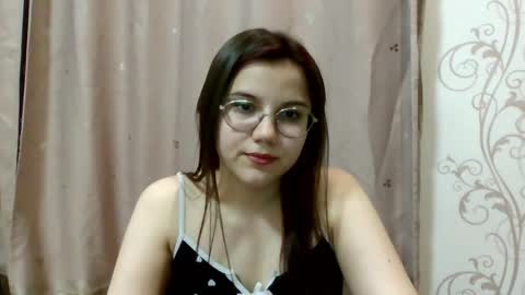 Snapshot of aurora_breeze chatting on 04/26/26, 08:06 Kiara Xanthe online show from 04/26/26, 08:06