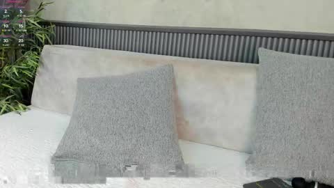 Snapshot of aurora_cruz chatting on 04/20/26, 09:05 aurora_cruz online show from 04/20/26, 09:05