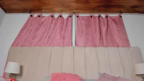 aurora_divine online show from 03/11/25, 07:25