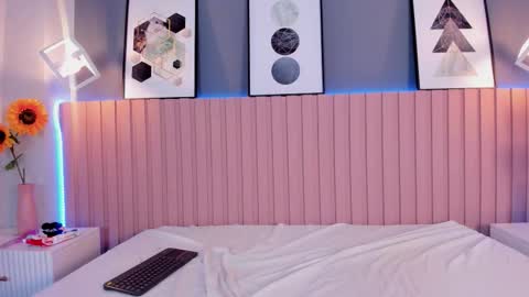 Aurora online show from 03/19/26, 03:05