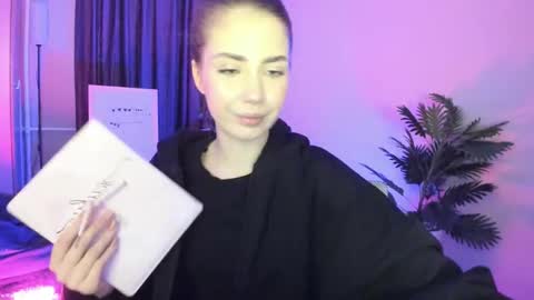 Aurora online show from 02/03/26, 04:32