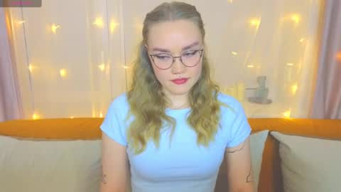 Kate online show from 02/25/25, 03:49