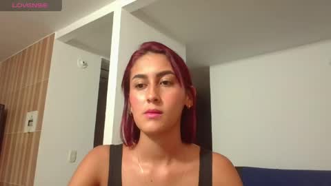 Snapshot of aurora_petit_ chatting on 05/28/26, 01:36 aurora petit online show from 05/28/26, 01:36