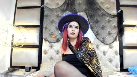 aurora_rossii online show from 10/31/25, 05:08