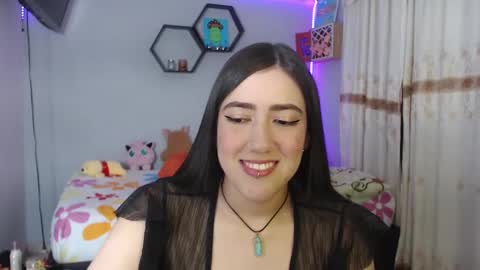 Snapshot of aurora_shy_ chatting on 02/05/25, 01:47 Aurora online show from 02/05/25, 01:47