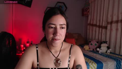 Snapshot of aurora_shy_ chatting on 07/02/26, 12:43 Aurora online show from 07/02/26, 12:43