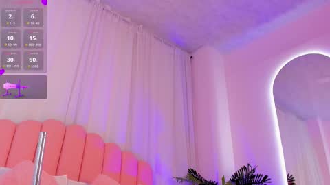 Snapshot of aurora_sweet2 chatting on 09/27/25, 12:59 Madison online show from 09/27/25, 12:59