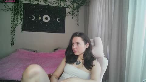 Snapshot of aurora_worker chatting on 10/20/25, 07:42 Aurora online show from 10/20/25, 07:42