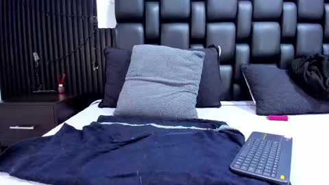 Aurora online show from 11/27/25, 04:03