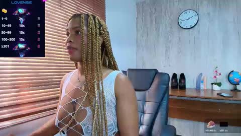 Snapshot of aurorabrow chatting on 09/08/25, 07:46 Ariana online show from 09/08/25, 07:46