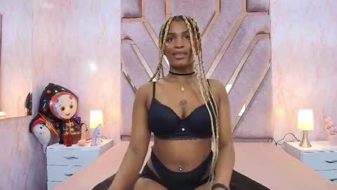 Snapshot of aurorabrow chatting on 10/13/25, 09:04 Ariana online show from 10/13/25, 09:04