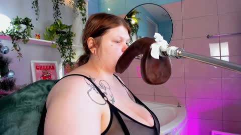 Aurora online show from 12/28/24, 07:22